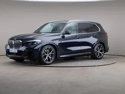 Svart (carbon black (metallic)) Begagnad 2022 BMW X5 M Sport SUV | 559 000 kr (Superpris)
