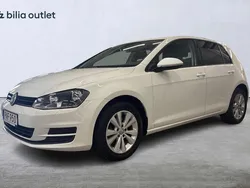 Vit Begagnad 2016 VW Golf VII Halvkombi | 144 800 kr (Marknadspris)