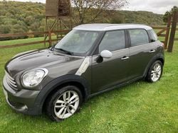 Grå Begagnad 2012 Mini Cooper D Countryman SUV | 70 000 kr (Marknadspris)