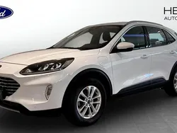 Vit (white) Begagnad 2022 Ford Kuga Titanium SUV | 244 900 kr (Marknadspris)
