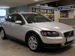 Ljusgrå Begagnad 2009 Volvo C30 Momentum Halvkombi | 49 500 kr (Lite dyr)