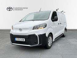 Vit Ny 2024 Toyota Proace Comfort Van | 554 800 kr