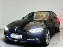 Svart Begagnad 2015 BMW 320 Sport Line Sedan | 162 900 kr (Marknadspris)