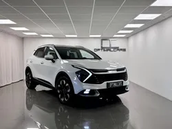 Vit (vit metallic pärleffekt.) Begagnad 2023 Kia Sportage 2 SUV | 389 900 kr (Marknadspris)