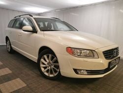 Vit Begagnad 2013 Volvo V70 Momentum Kombi | 199 900 kr (Dyr)