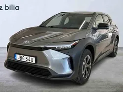 Silver Begagnad 2025 Toyota bZ4X SUV | 469 900 kr