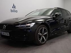 Svart Begagnad 2023 Volvo V60 Ultimate Kombi | 399 500 kr (Dyr)