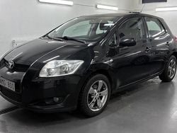 Svart Begagnad 2007 Toyota Auris Halvkombi | 44 900 kr (Marknadspris)