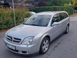 Grå Begagnad 2005 Opel Vectra Kombi | 38 000 kr (Bra pris)