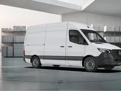 Vit (arktisk vit) Ny 2025 Mercedes Sprinter Van | 649 000 kr (Superpris)