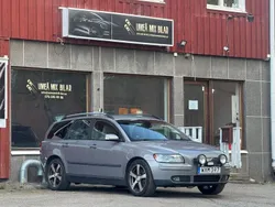 Grå Begagnad 2005 Volvo V50 Kinetic Kombi | 30 000 kr (Marknadspris)