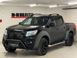 Svart Begagnad 2018 Nissan Navara 360º Pickup | 247 900 kr (Marknadspris)