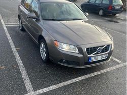 Grå Begagnad 2012 Volvo V70 Momentum Kombi | 75 000 kr (Bra pris)