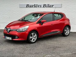 Röd Begagnad 2013 Renault Clio IV Halvkombi | 58 800 kr (Marknadspris)