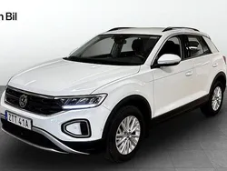 Vit (pure white) Begagnad 2022 VW T-Roc Life SUV | 264 900 kr (Marknadspris)