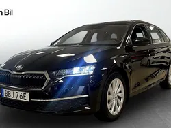 Svart (black magic pärleffekt me) Begagnad 2024 Skoda Octavia Selection Kombi | 289 900 kr (Marknadspris)