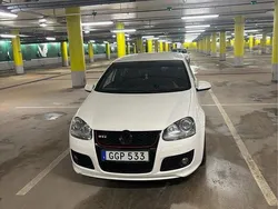 Vit Begagnad 2007 VW Golf V Edition Halvkombi | 55 000 kr