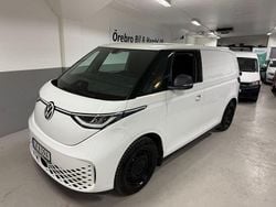Vit Begagnad 2024 VW ID. Buzz Minibuss | 439 900 kr (Superpris)