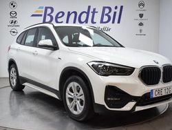Vit Begagnad 2021 BMW X1 Sport Line SUV | 274 900 kr (Marknadspris)