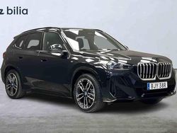 Svart Begagnad 2025 BMW X1 SUV | 609 000 kr