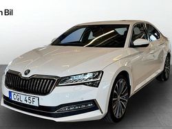Vit Begagnad 2019 Skoda Superb LAURIN & KLEMENT Sedan | 269 500 kr (Marknadspris)
