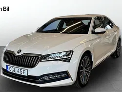 Vit Begagnad 2019 Skoda Superb LAURIN & KLEMENT Sedan | 279 900 kr (Marknadspris)