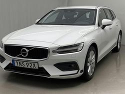 Vit Begagnad 2021 Volvo V60 Momentum Kombi | 219 000 kr (Superpris)