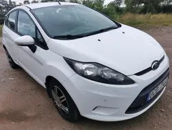 Vit Begagnad 2011 Ford Fiesta Trend Halvkombi | 29 000 kr (Marknadspris)