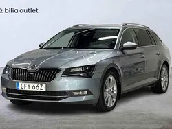 Grå Begagnad 2019 Skoda Superb Kombi | 259 900 kr (Lite dyr)