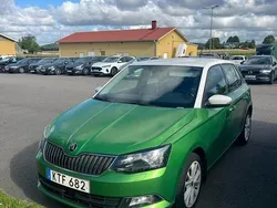 Grön Begagnad 2015 Skoda Fabia Elegance Halvkombi | 130 000 kr (Marknadspris)