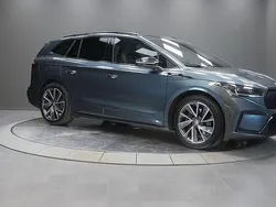 Grå Begagnad 2021 Skoda Enyaq iV SportLine SUV | 339 000 kr (Marknadspris)