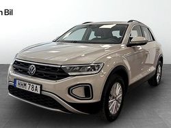 Grå (ascot grey) Begagnad 2022 VW T-Roc Life SUV | 269 900 kr (Marknadspris)