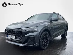 Grå Ny 2024 Audi Q8 S-Line SUV | 1 049 900 kr (Superpris)