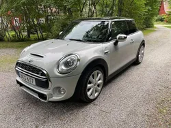 Silver Begagnad 2014 Mini Cooper Chili Halvkombi | 168 000 kr (Marknadspris)
