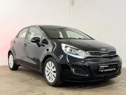 Svart Begagnad 2013 Kia Rio Halvkombi | 69 900 kr (Bra pris)