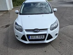 Vit Begagnad 2014 Ford Focus Titanium Kombi | 55 000 kr (Superpris)