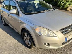 Silver Begagnad 2008 Kia Ceed 4 Halvkombi | 25 000 kr (Marknadspris)