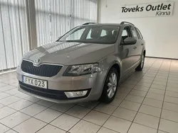 Ljusbrun (brun) Begagnad 2015 Skoda Octavia Ambition Kombi | 109 900 kr (Dyr)