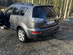 Grå Begagnad 2011 Mitsubishi Outlander Comfort Edition SUV | 37 000 kr (Superpris)