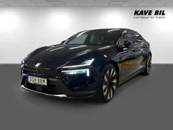 Svart Begagnad 2024 Polestar 4 Pilot SUV | 689 900 kr (Marknadspris)
