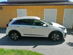 Vit Begagnad 2020 Kia Niro Advance SUV | 229 000 kr (Lite dyr)