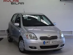 Silver Begagnad 2004 Toyota Yaris Halvkombi | 29 900 kr (Marknadspris)