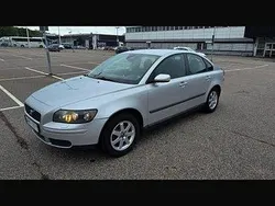 Grå Begagnad 2005 Volvo S40 Sedan | 27 000 kr (Marknadspris)