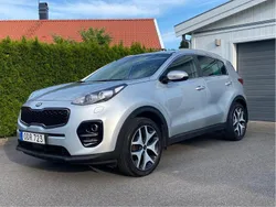 Grå Begagnad 2016 Kia Sportage SUV | 144 000 kr (Marknadspris)