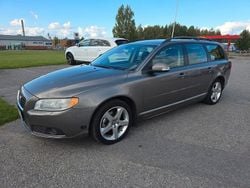 Grå Begagnad 2008 Volvo V70 Momentum Kombi | 42 500 kr (Lite dyr)