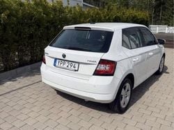 Vit Begagnad 2018 Skoda Fabia Style Halvkombi | 99 000 kr (Marknadspris)