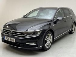 Svart Begagnad 2022 VW Passat | 245 000 kr (Bra pris)