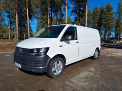 Vit Begagnad 2018 VW T6 Van | 179 900 kr (Marknadspris)