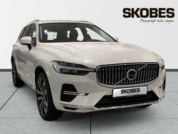 Vit Begagnad 2025 Volvo XC60 Plus SUV | 679 900 kr (Dyr)