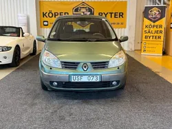 Grön Begagnad 2004 Renault Scénic II Minibuss | 29 900 kr (Marknadspris)